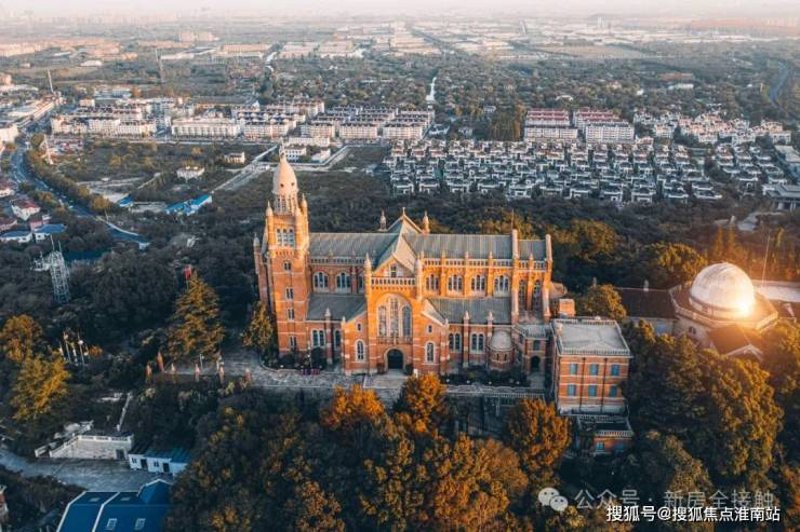 探索人文历史的奇妙之旅——从网站中寻找过去